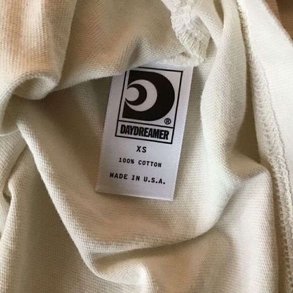 Daydreamer Pink Floyd Swirled Long sleeve Graphic tee - Picture 7 of 7